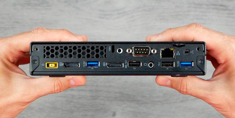 Parte trasera del Mini PC Lenovo ThinkCentre M600